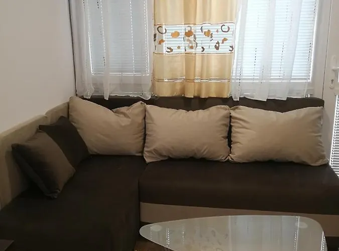 Ferienhaus Rayskata Yabalka Warna